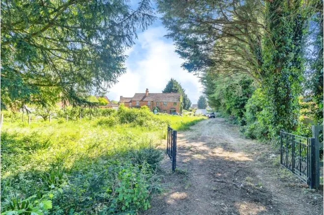 3 bed house for sale, Cardington Road, Bedford, MK42