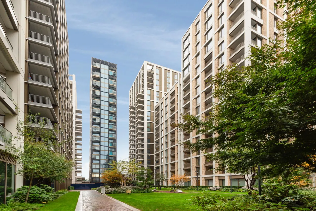 Prince of Wales Drive, London, SW11, photo 11