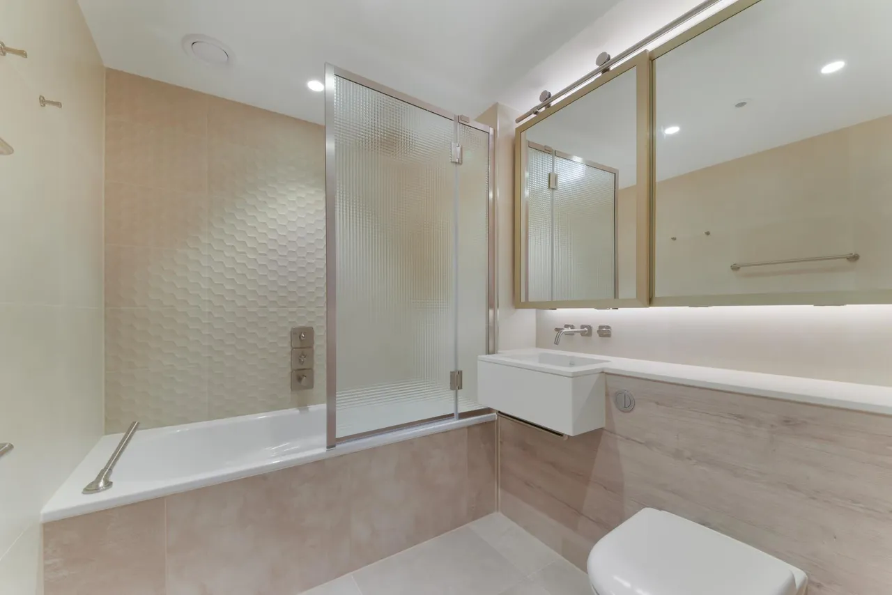 Prince of Wales Drive, London, SW11, photo 10