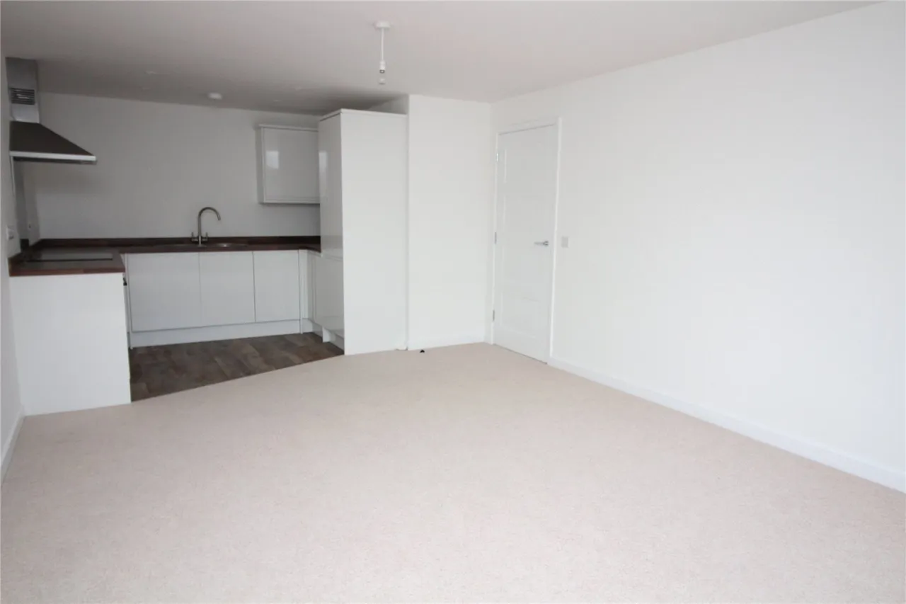 Clevedon Walk, Nailsea, BS48, photo 4