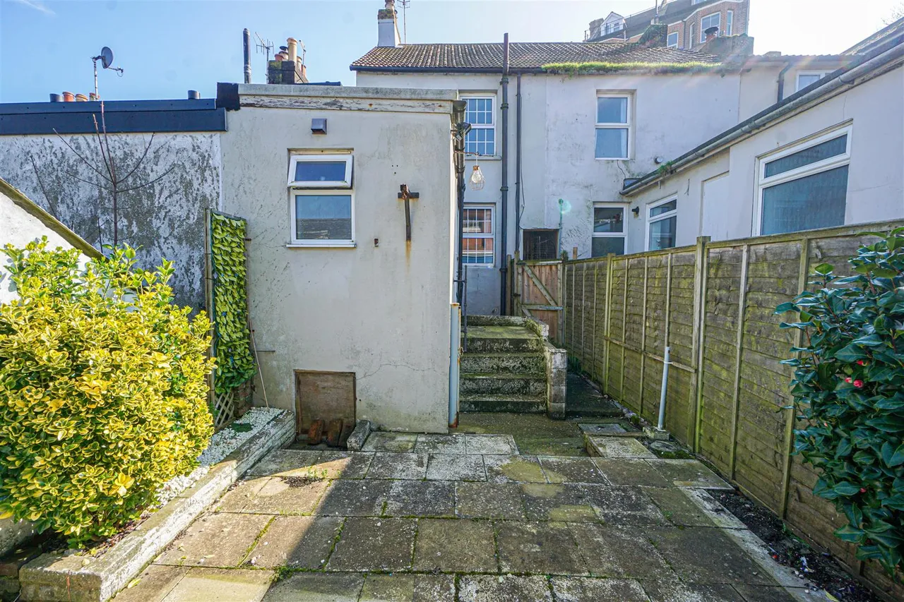 Stonefield Road, Hastings, photo 15