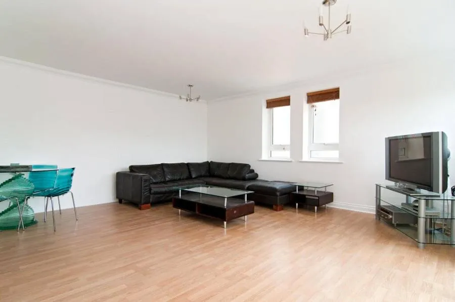Sparkes Close, Bromley, BR2, photo 2