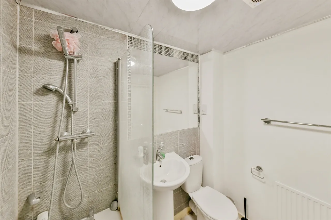 Fishers Green Road, Stevenage, SG1, photo 14