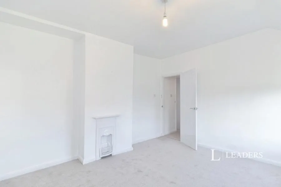 Lansdowne Grove, Wigston, LE18, photo 9
