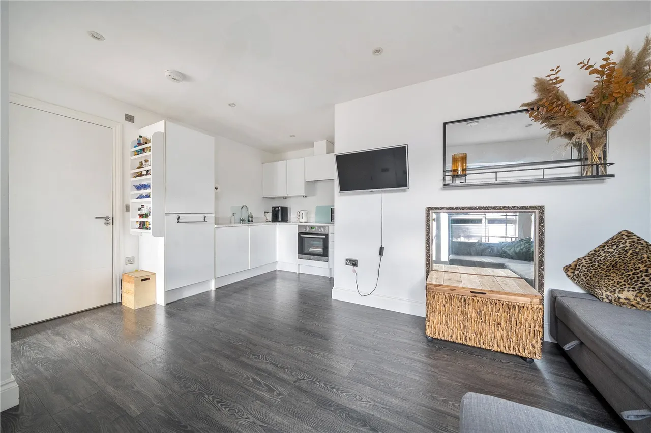 Chaucer Court, 2C Southlands Road, Bromley, BR2, photo 4