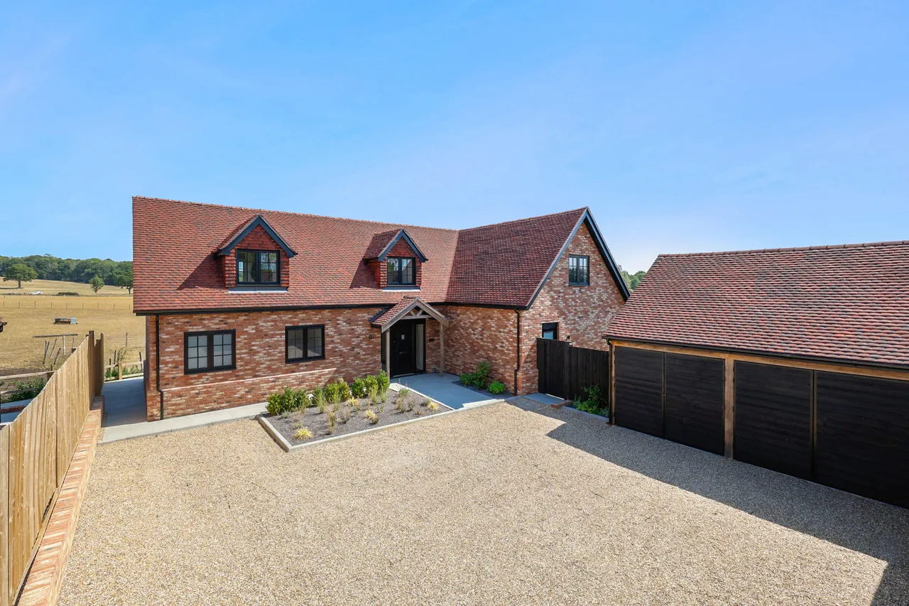 Old Farm Close, Charlwood, RH6, photo 4