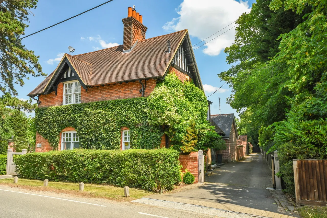 3 bed house for sale, Mill Green Road, Mill Green, CM4