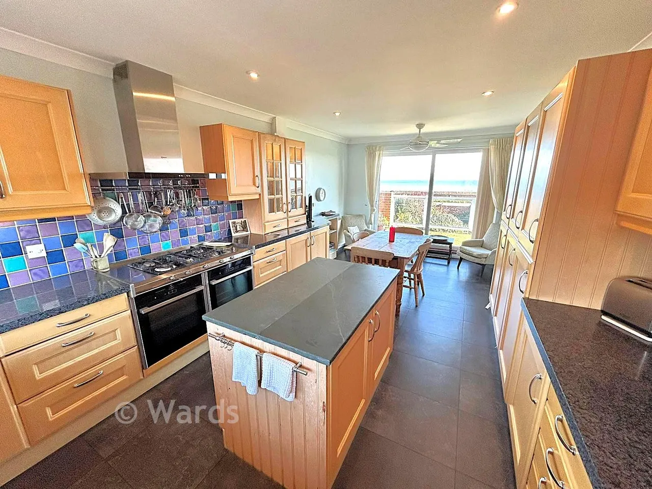 4 bed house for sale, Coast Road, Littlestone, TN28