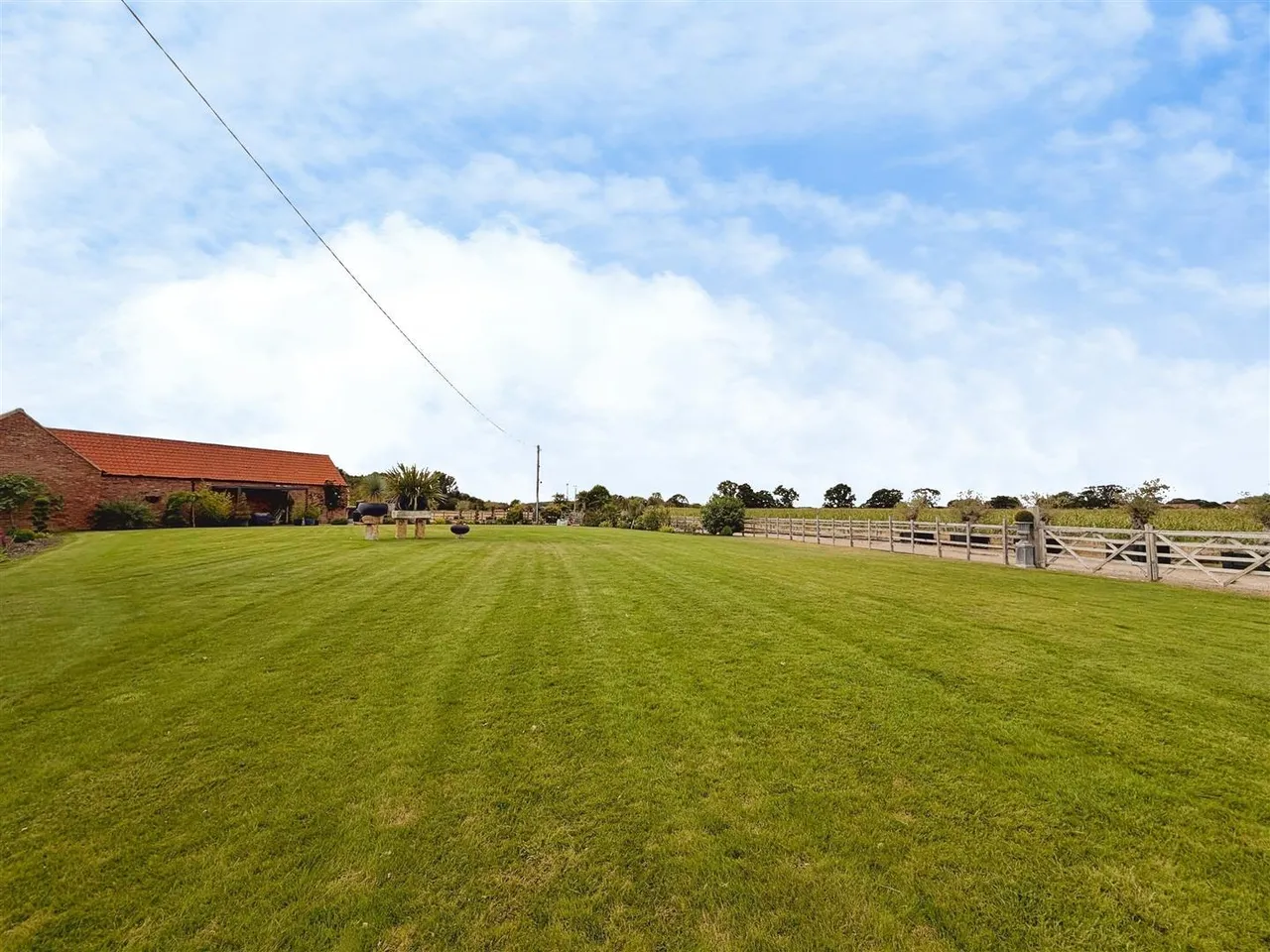 Sutton, Retford, photo 49