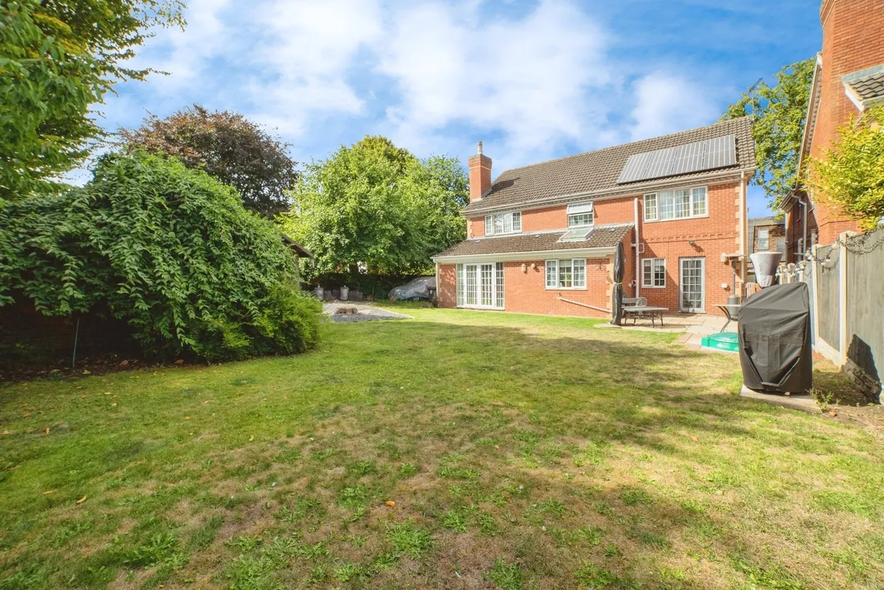 Clumber Street, Sutton-in-Ashfield, Nottinghamshire, NG17, photo 2