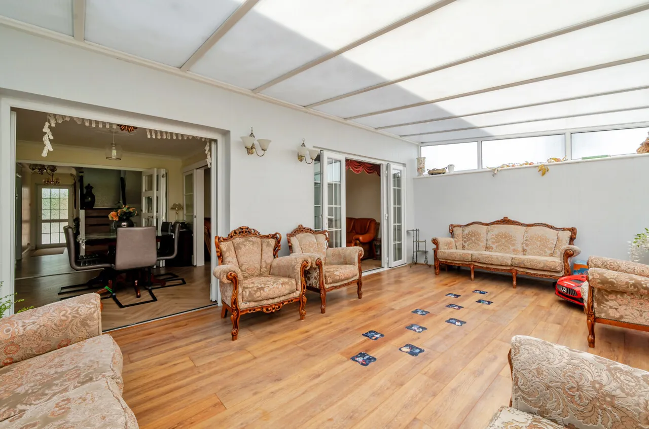 The Riding, Woking, GU21, photo 30