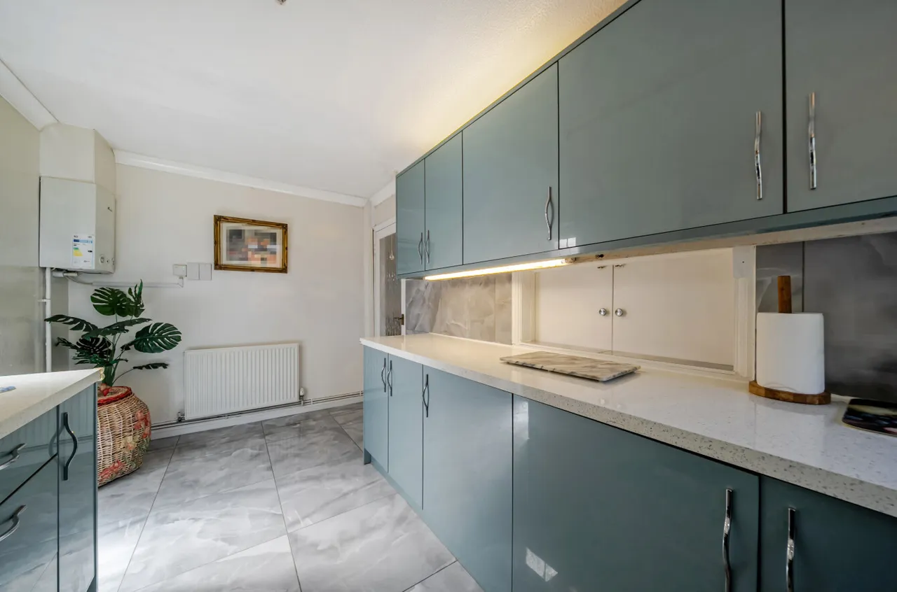 The Riding, Woking, GU21, photo 9