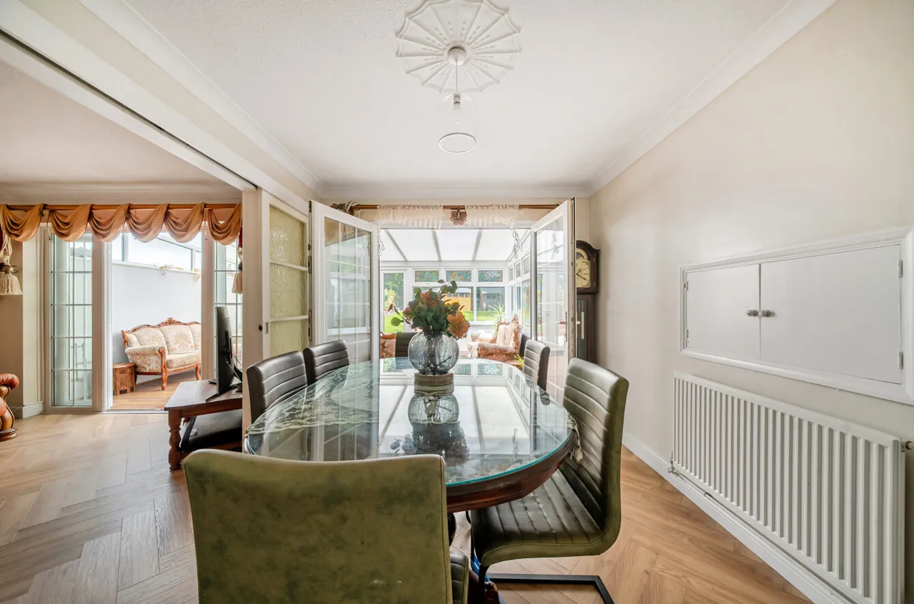 The Riding, Woking, GU21, photo 6