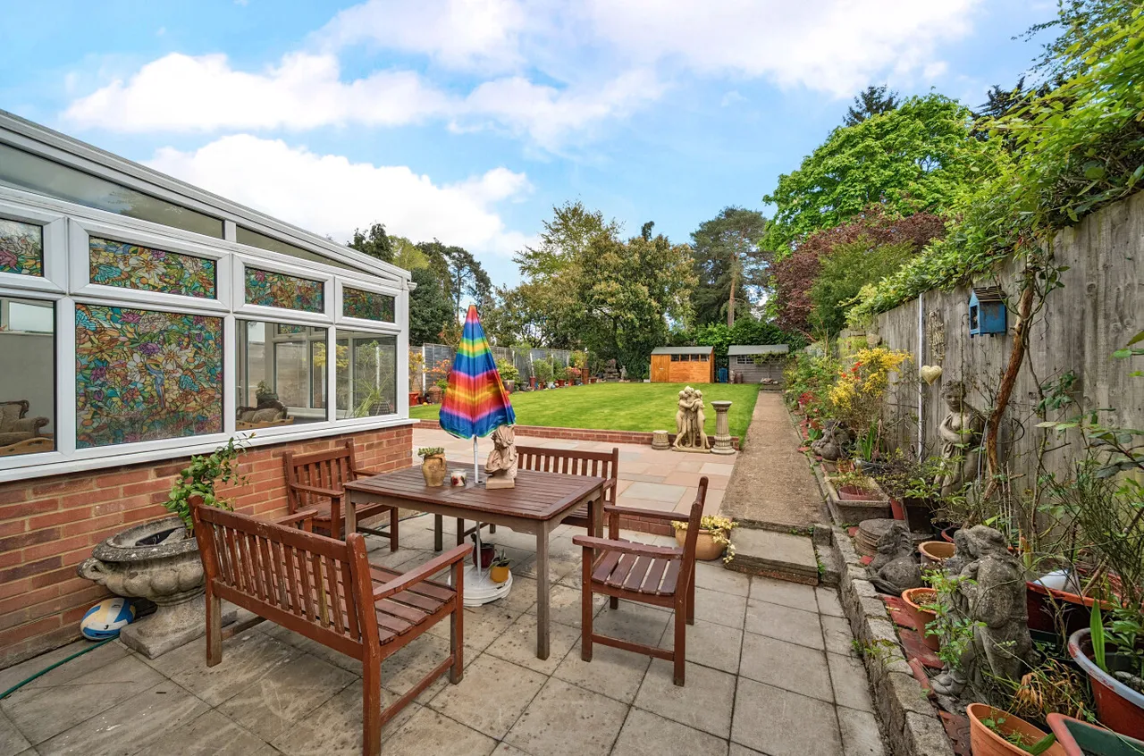 The Riding, Woking, GU21, photo 31