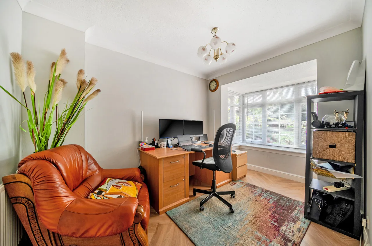 The Riding, Woking, GU21, photo 19