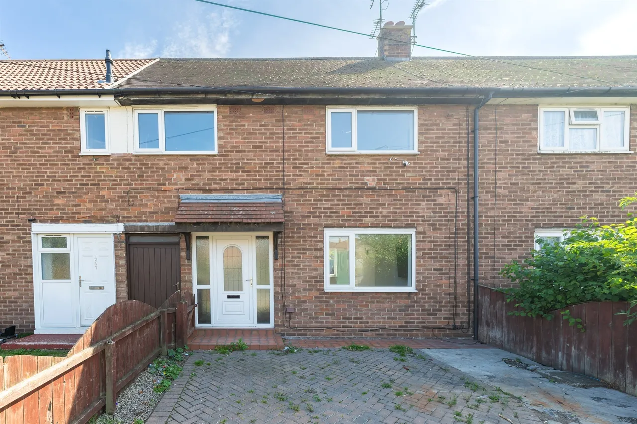 3 bed house for sale — Annandale Road, Hull