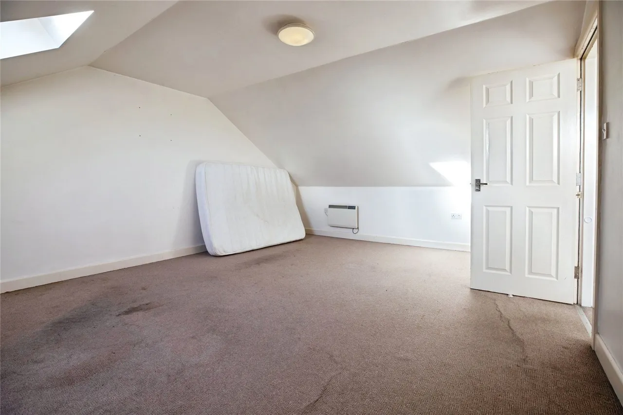 St. James Court, Bury, BL8, photo 9