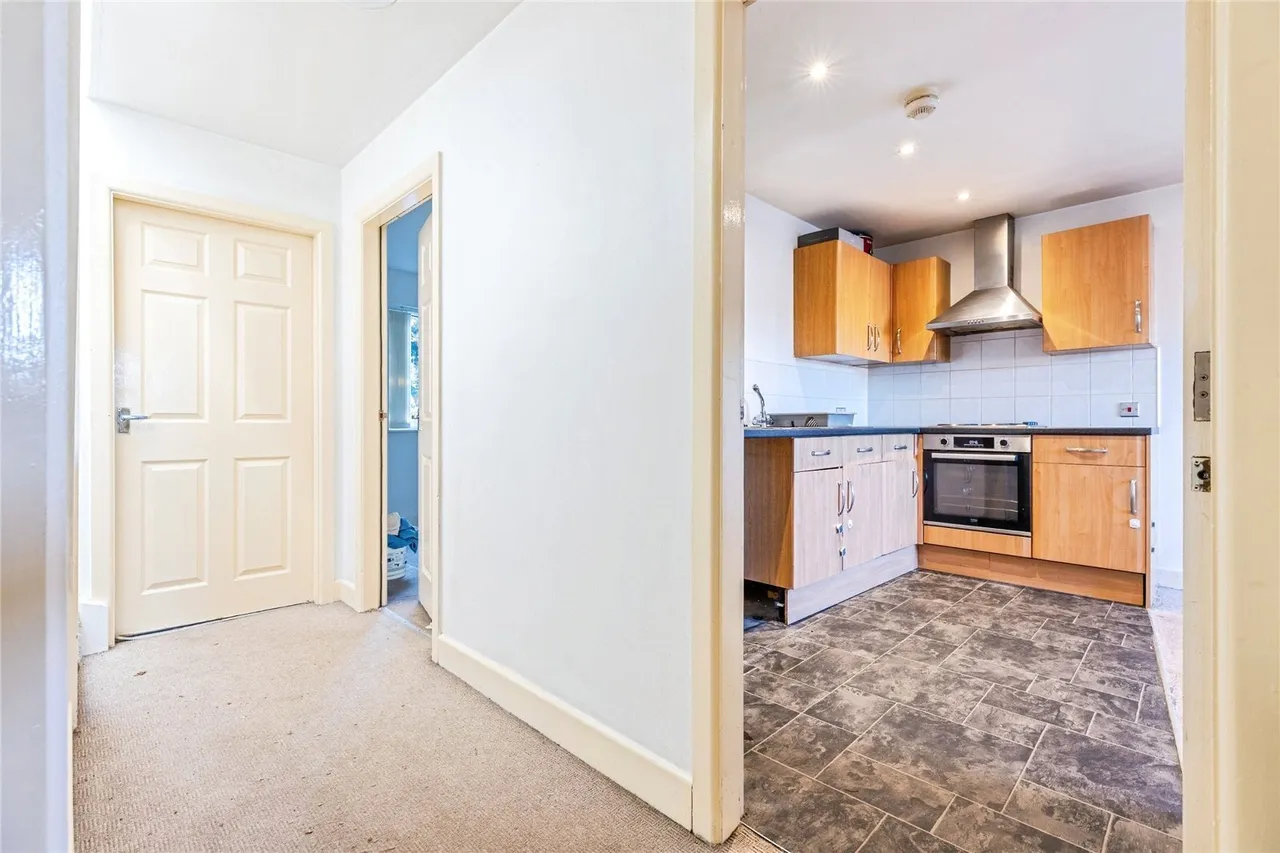 St. James Court, Bury, BL8, photo 5