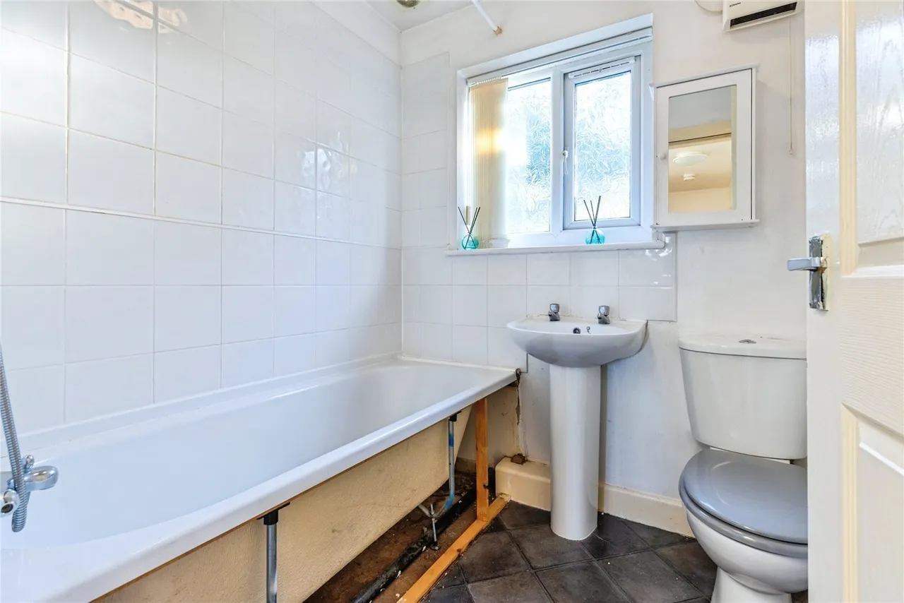 St. James Court, Bury, BL8, photo 12