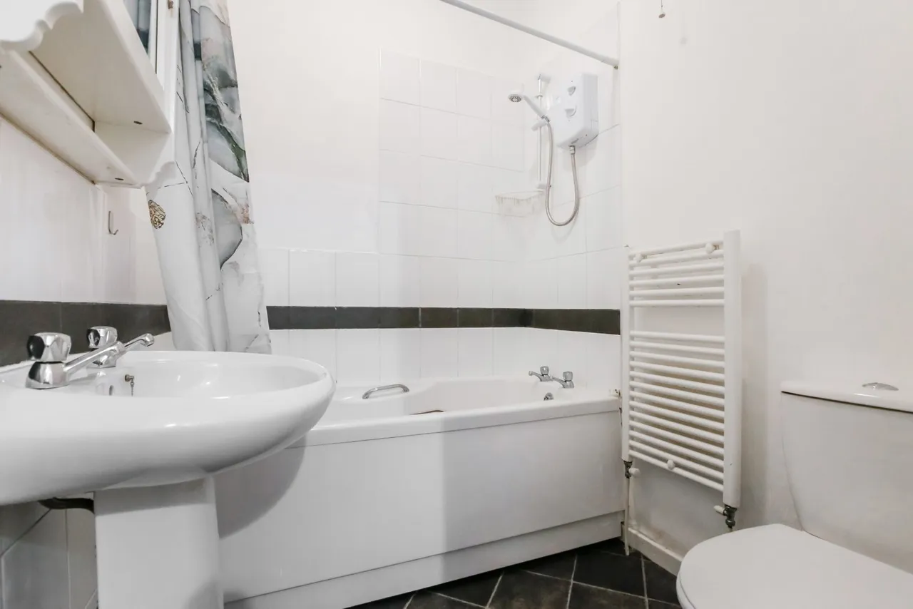 Howard Street, Paisley, Renfrewshire, PA1, photo 6
