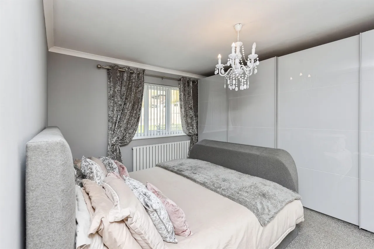 Harewood Way, LEEDS, photo 9