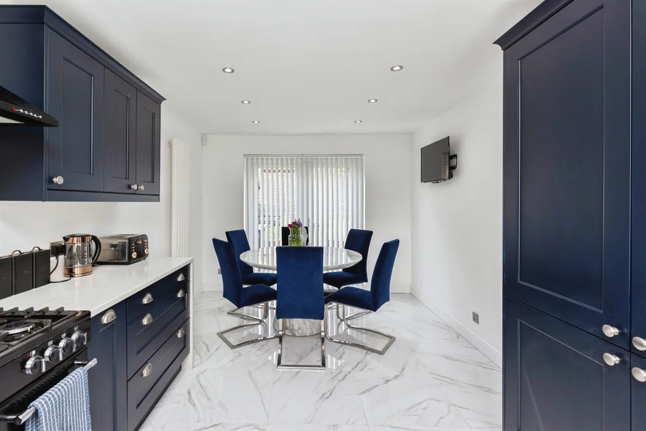 Harewood Way, LEEDS, photo 4