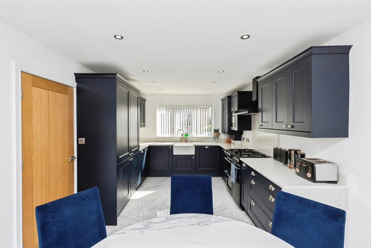Harewood Way, LEEDS, photo 7