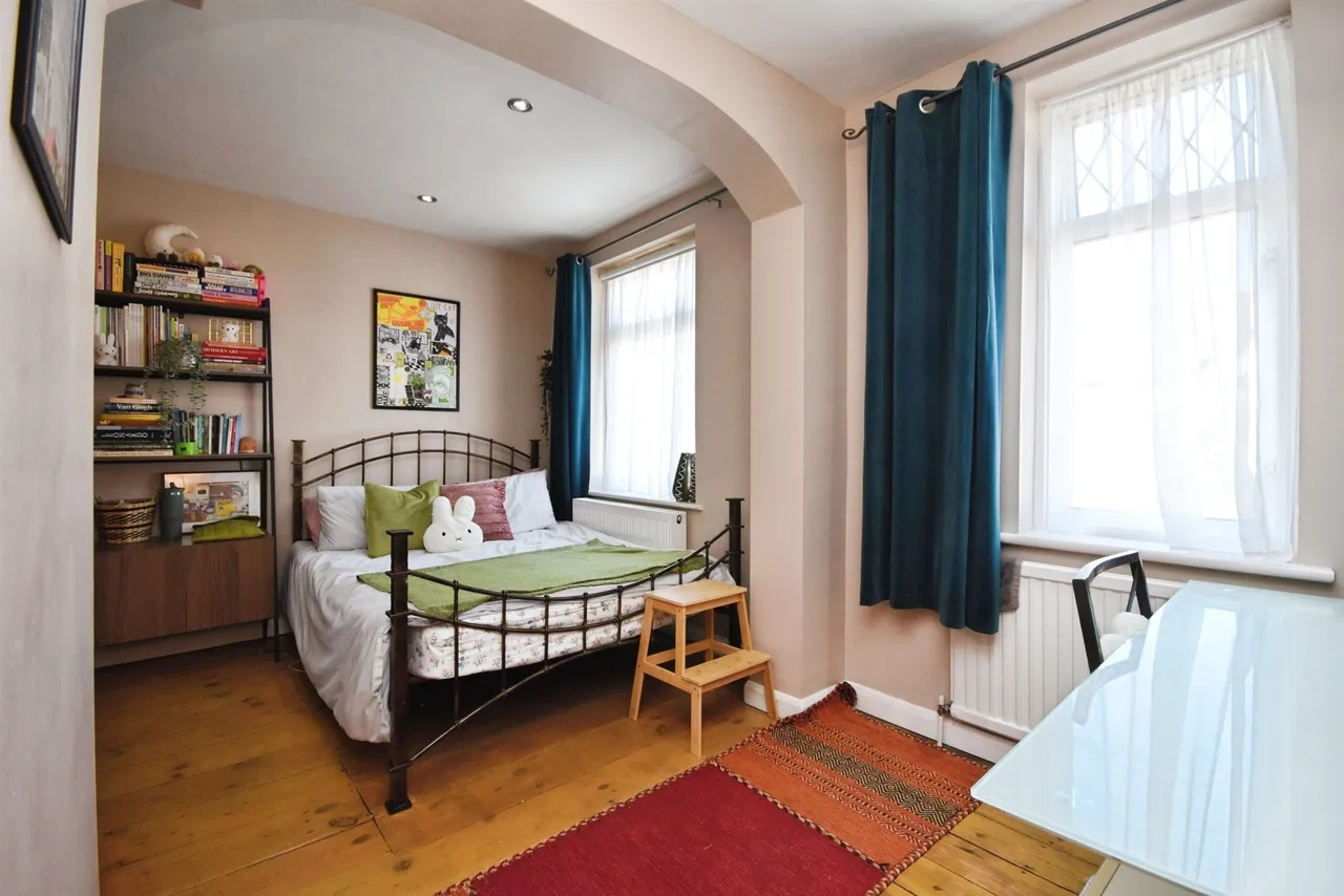 Knighton Road, Romford, photo 8