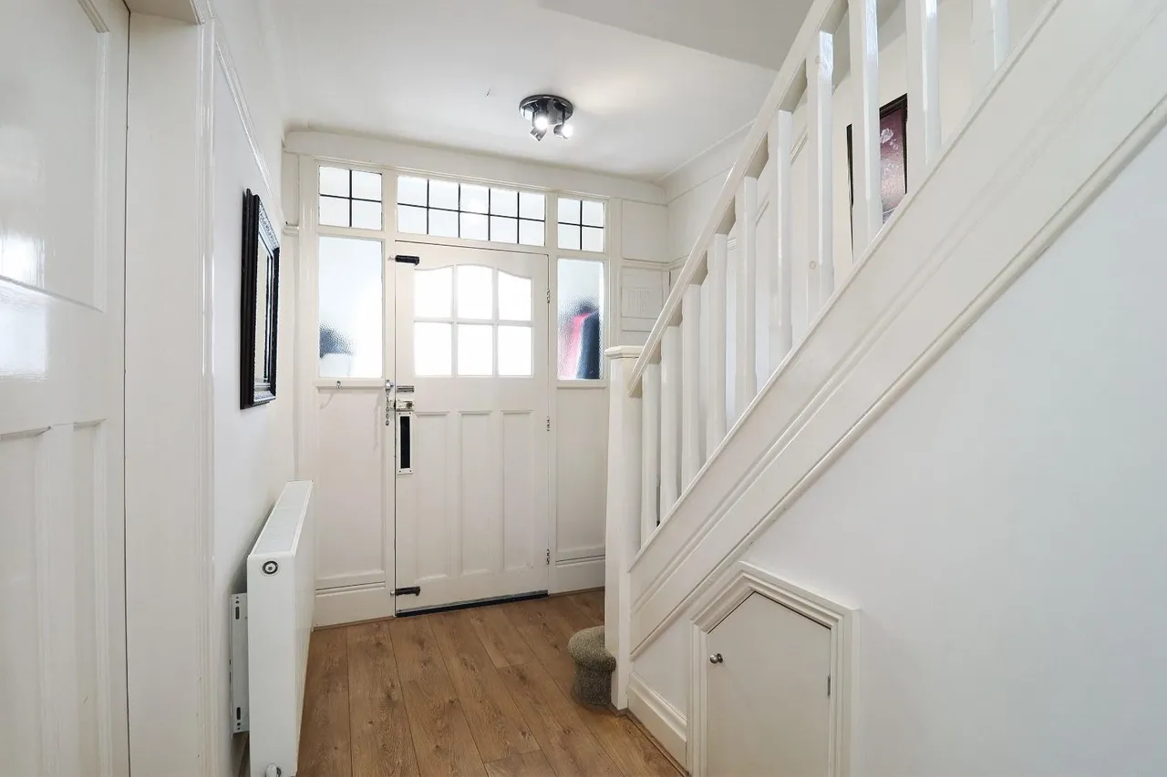 West Vale Road, Timperley, Cheshire WA15 7RN, photo 9
