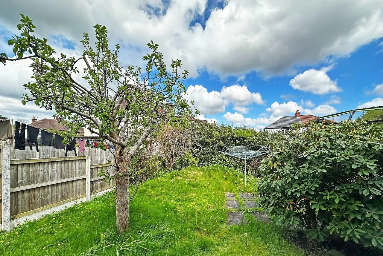 West Vale Road, Timperley, Cheshire WA15 7RN, photo 19