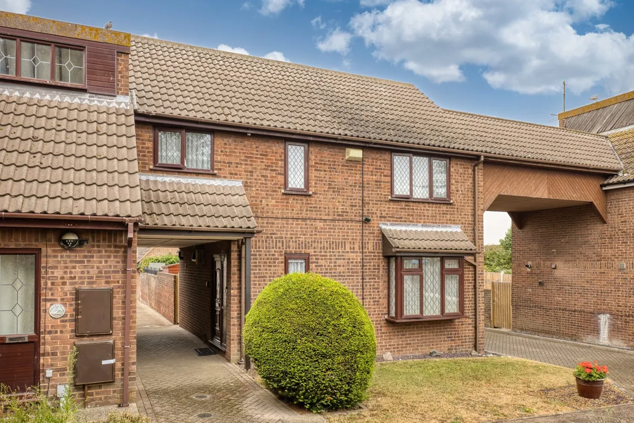 3 bed garage/parking space for sale, Moss End Mews, Ramsgate, CT11