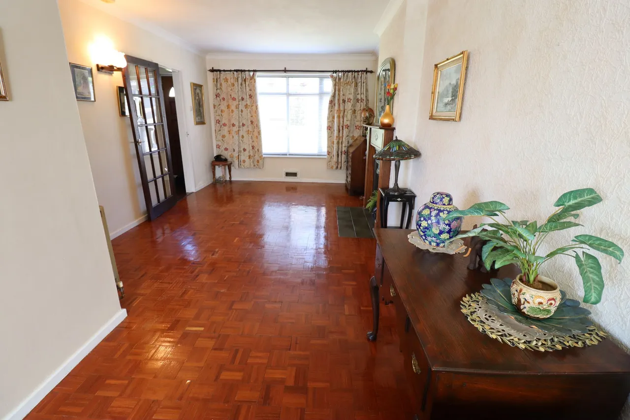 Upper Lambricks, Rayleigh, Essex, SS6 8BP, photo 8