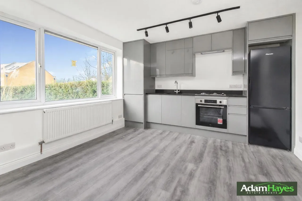 2 bed flat to rent, Gainsborough Road, Woodside Park, N12