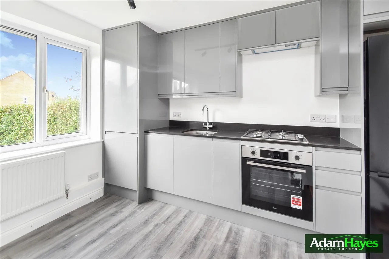 Gainsborough Road, Woodside Park, N12, photo 6