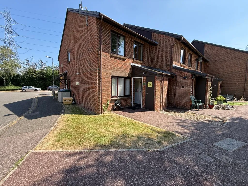 Longhedge, Dunstable LU5 4BL, photo 17