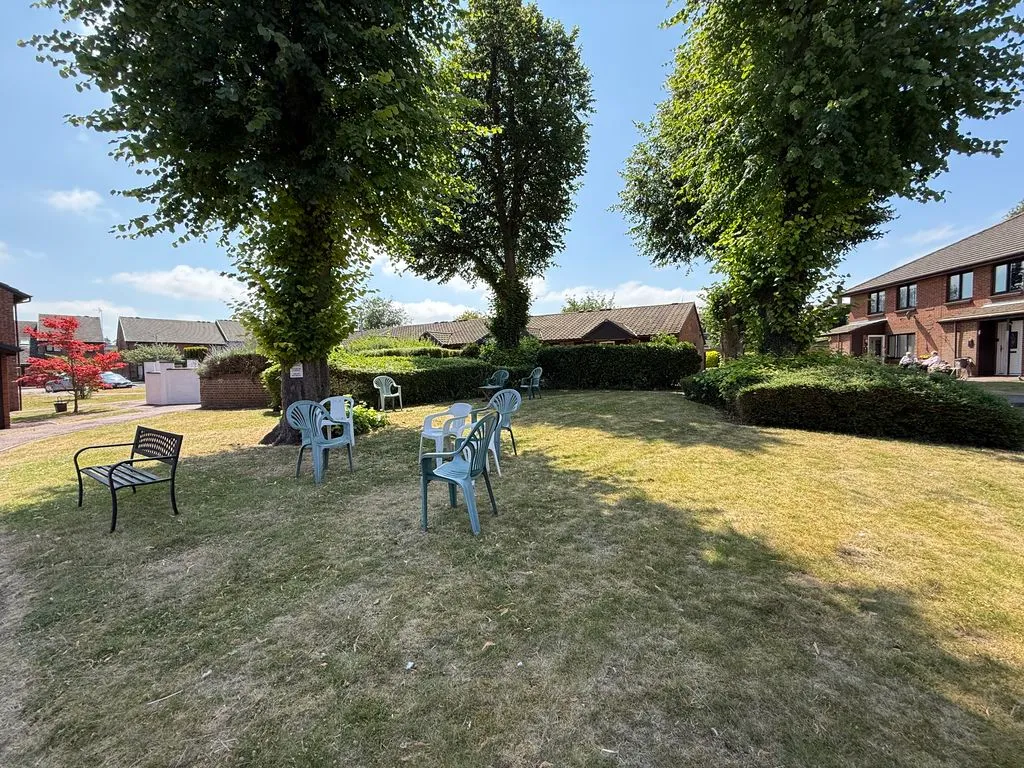 Longhedge, Dunstable LU5 4BL, photo 15