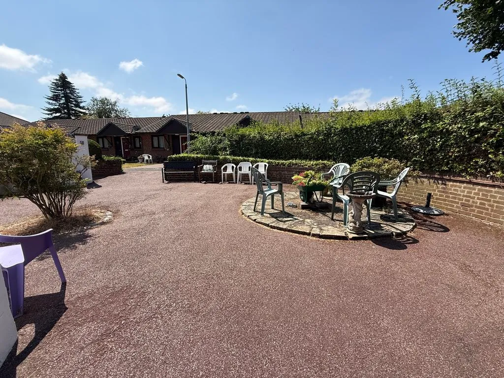 Longhedge, Dunstable LU5 4BL, photo 16