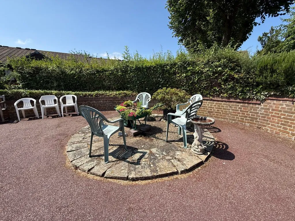 Longhedge, Dunstable LU5 4BL, photo 13
