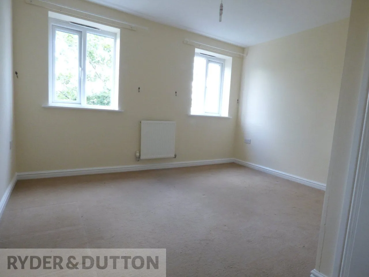 Sutherland Road, Heywood, OL10, photo 6