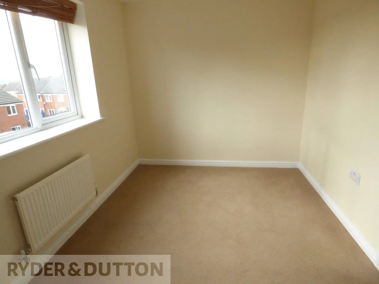 Sutherland Road, Heywood, OL10, photo 7