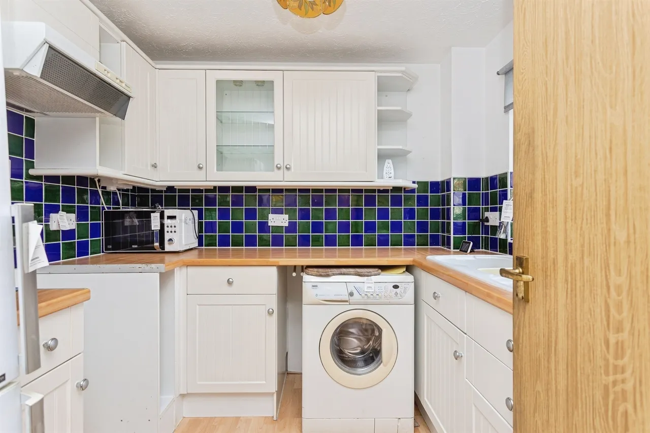 Viewfield Close, Harrow, photo 8