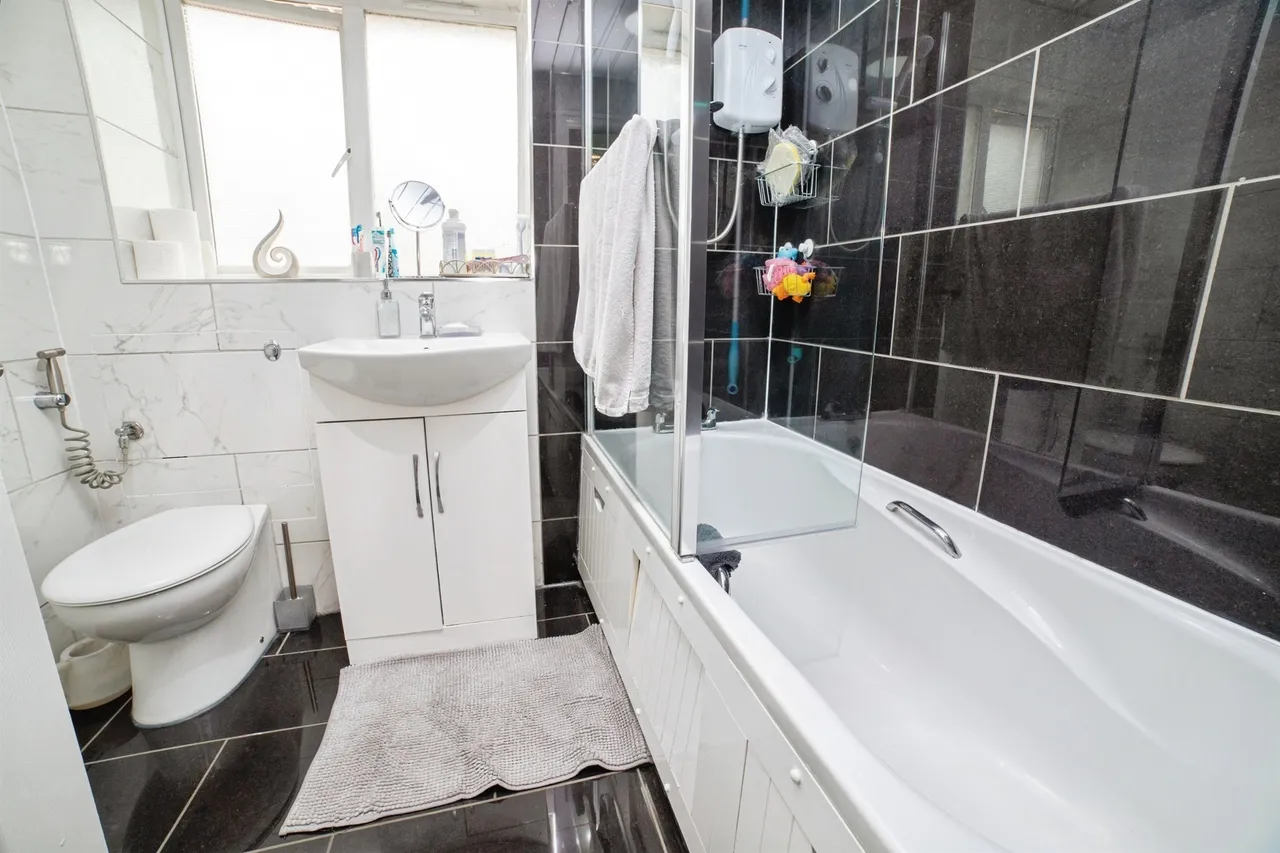 Quartz Avenue, Mansfield, NG18, photo 13