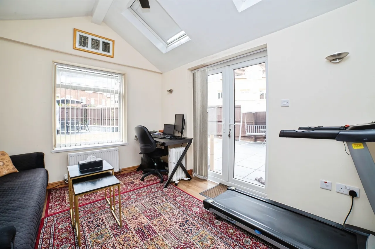 Quartz Avenue, Mansfield, NG18, photo 10