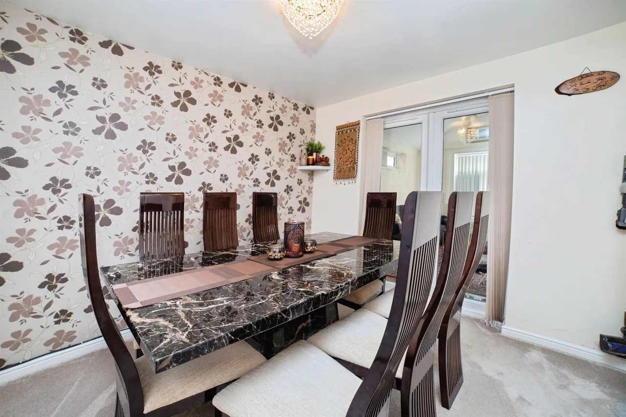 Quartz Avenue, Mansfield, NG18, photo 9