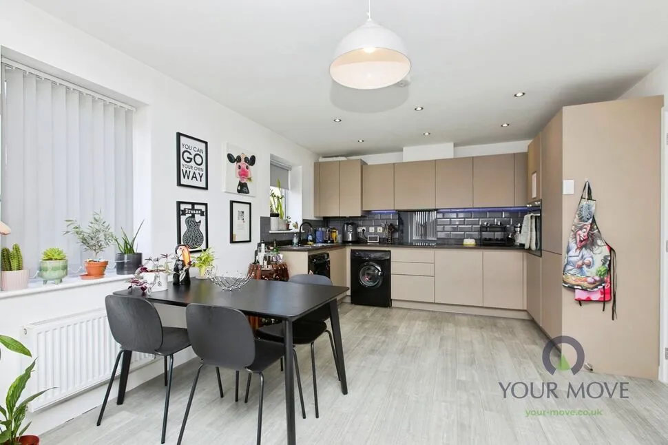 Fellows Drive, Burton-on-Trent, Staffordshire, DE14, photo 6