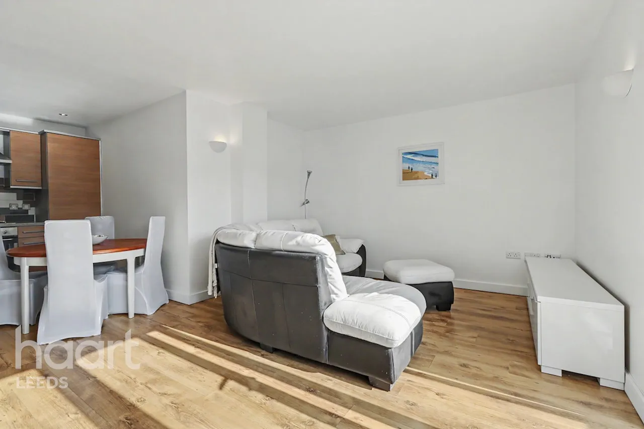 Hunslet Road, Leeds, LS10, photo 3