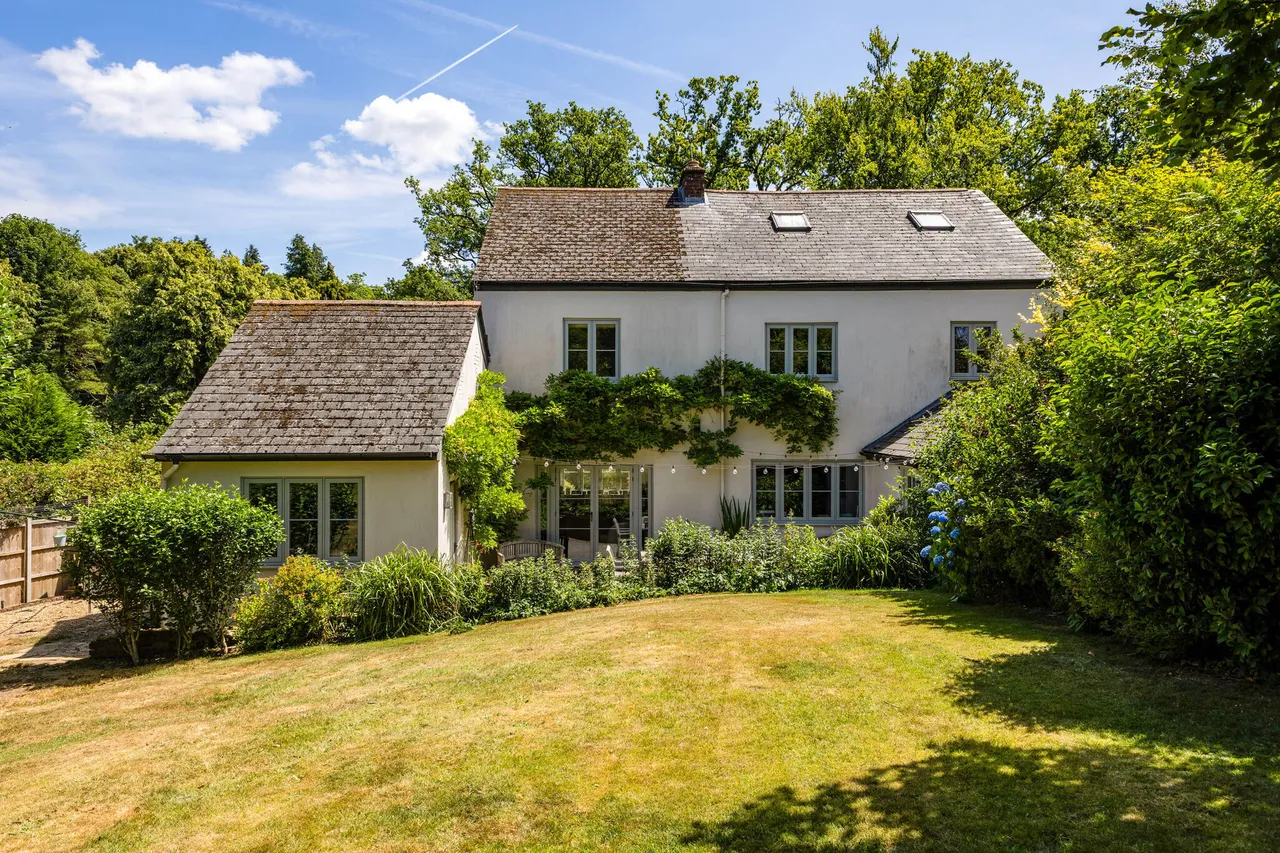 5 bed house for sale — Kings Hill, Beech, GU34