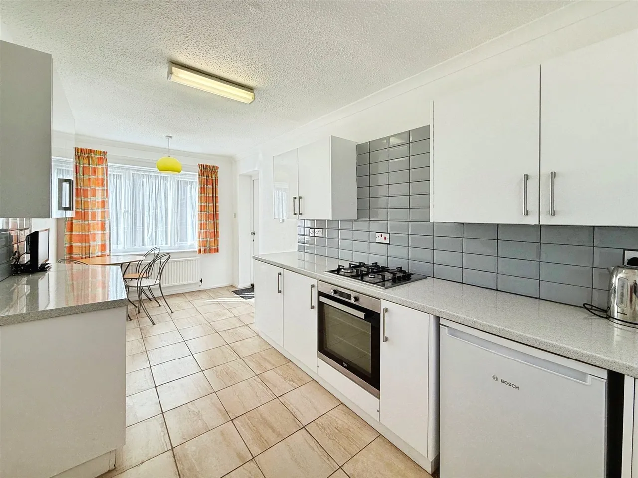 Henley Drive, Frimley Green, Camberley, Surrey, GU16 6NE, photo 3