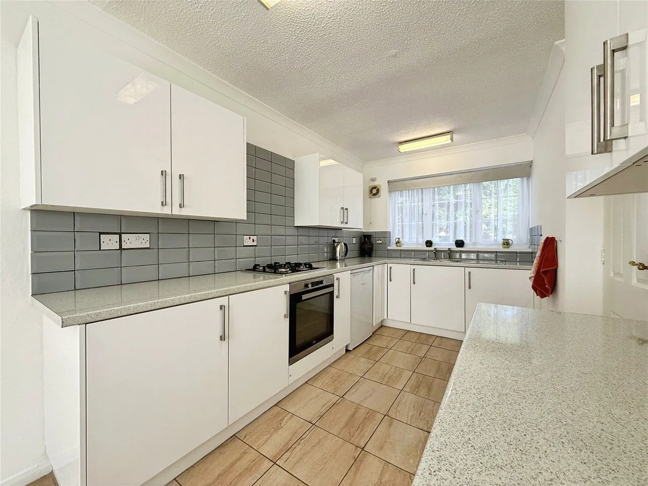 Henley Drive, Frimley Green, Camberley, Surrey, GU16 6NE, photo 7