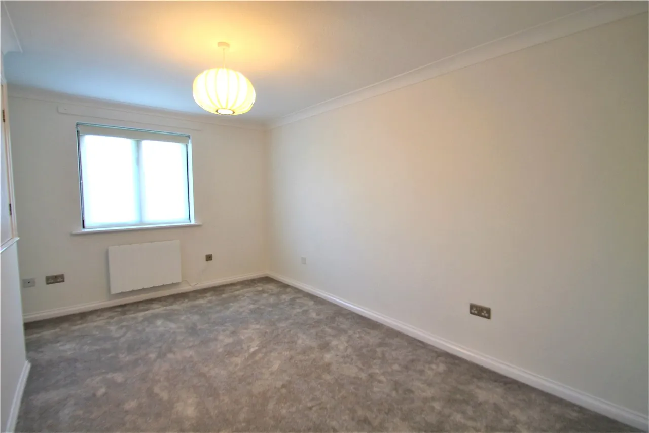 Oak View, Wokingham, Berkshire, RG40 2AS, photo 11